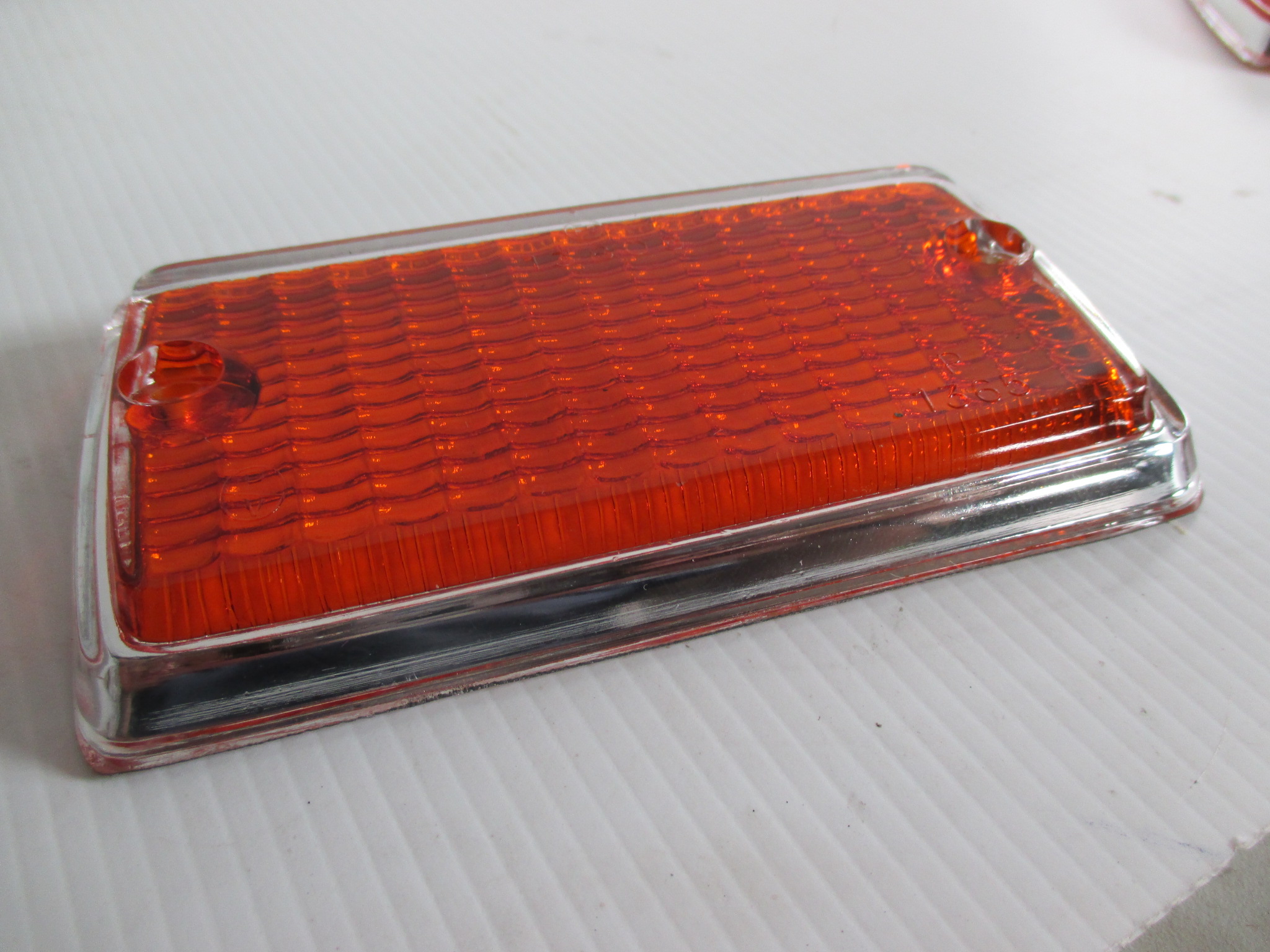 ESCORT MK1,FRONT INDICATOR LENS WITH CHROME PAINTED SURROUND - Image 5