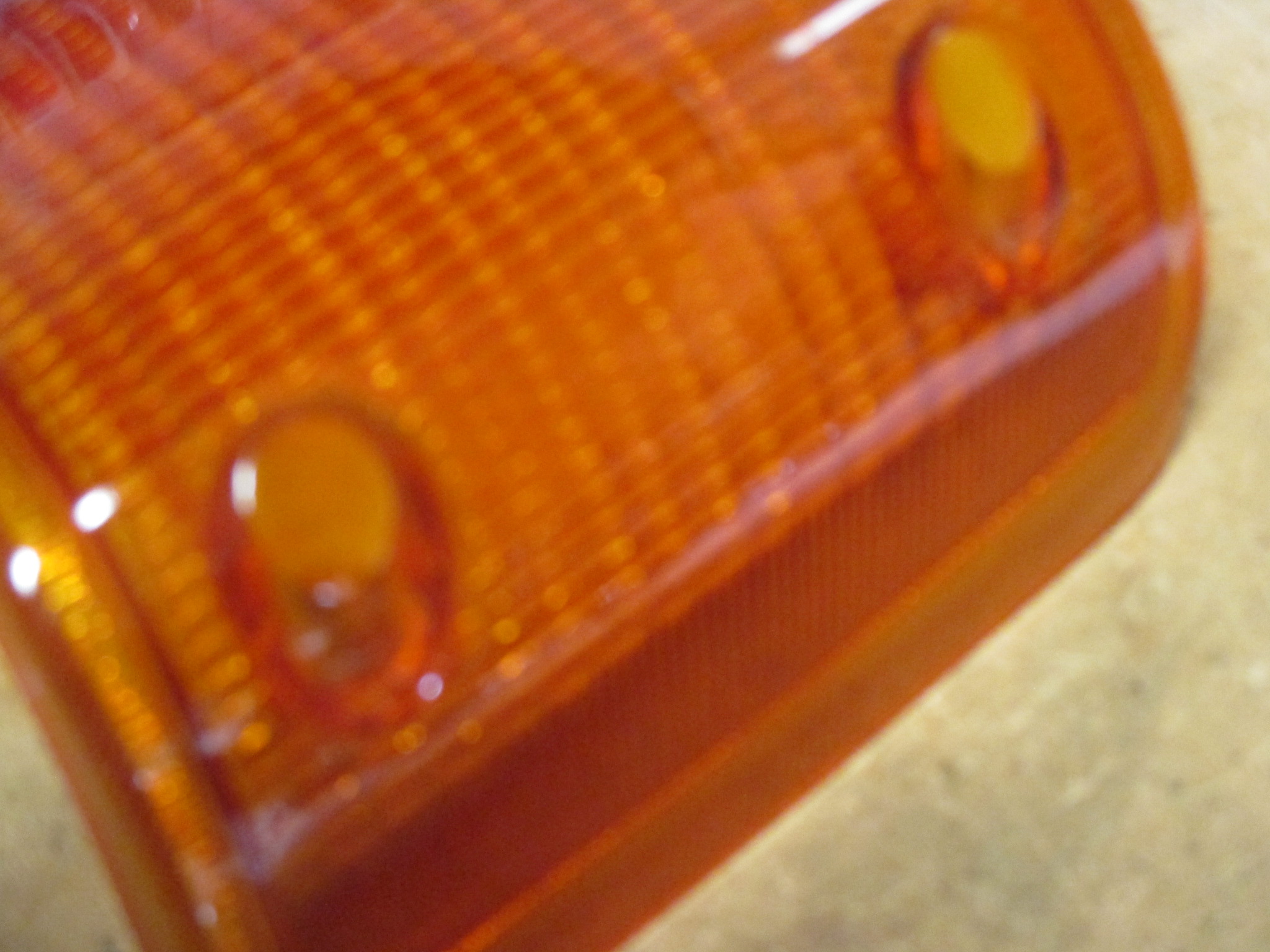 MK2 ESCORT ,RIGHT HAND, REAR LIGHT LENS - Image 3