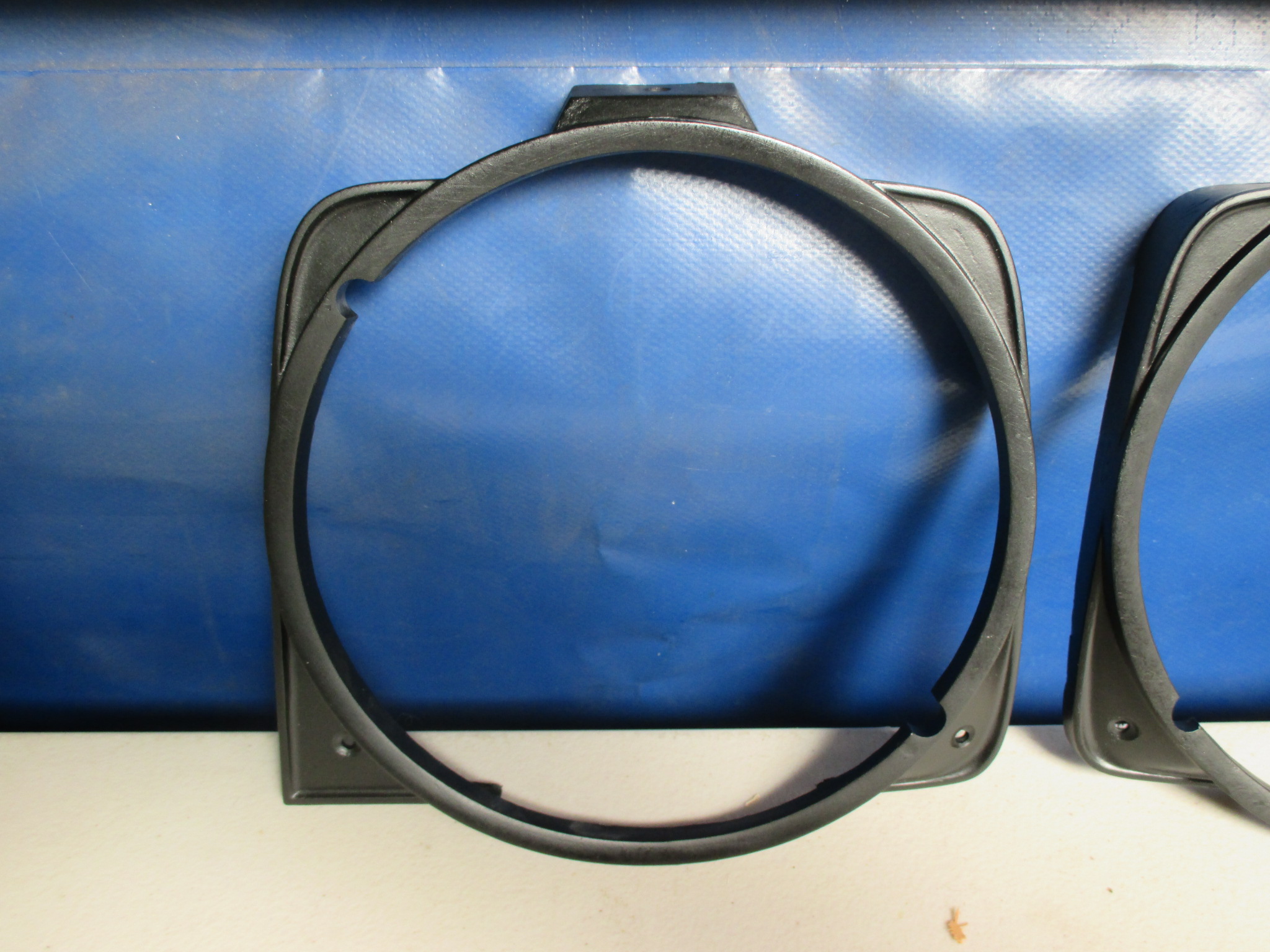 MK1 FIESTA XR2 , FIBREGLASS HEADLIGHT BEZELS,SURROUNDS - Image 2