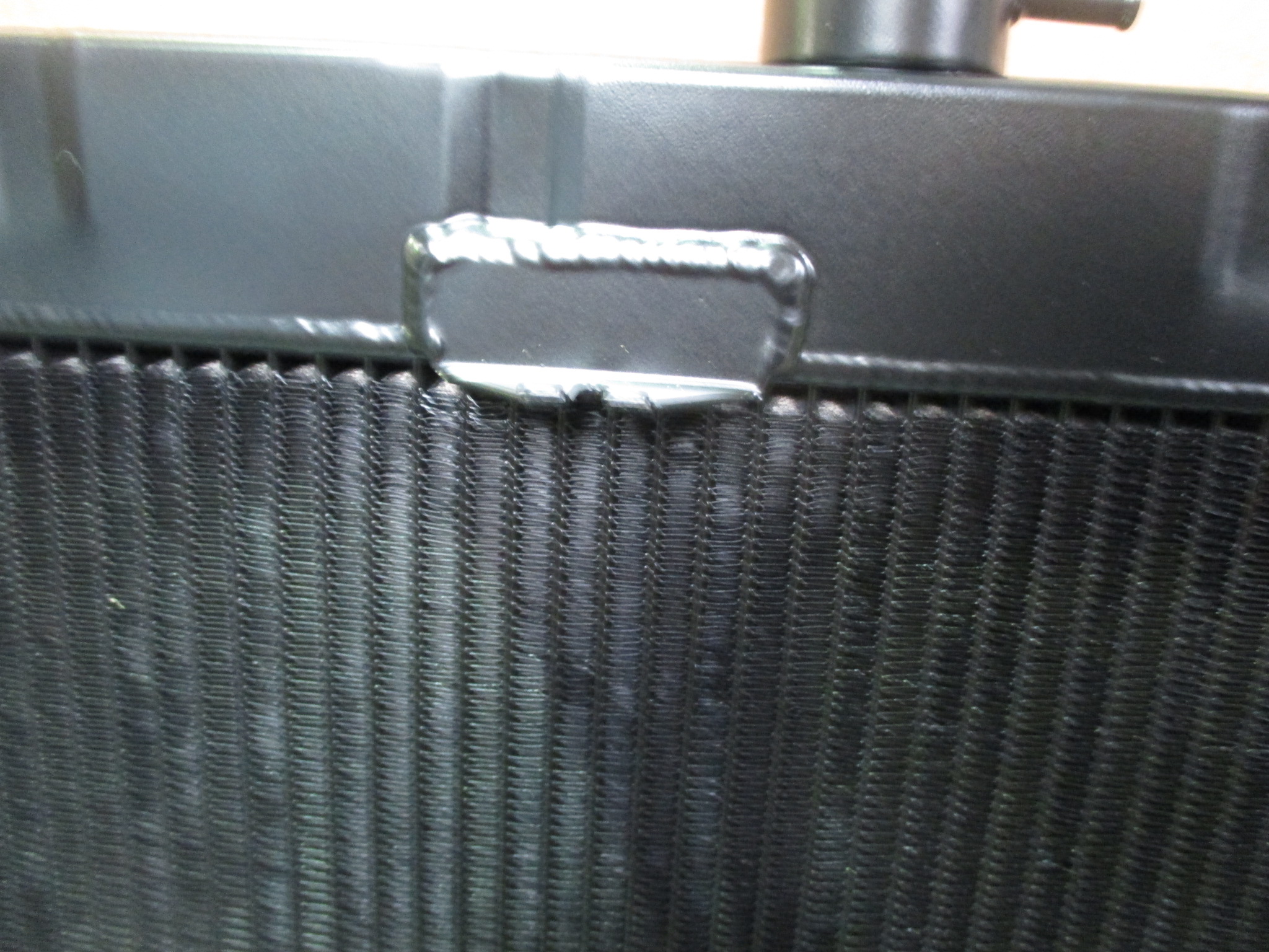 ESCORT MK1,MK2, KENT,XFLOW ENGINE, ALLOY RADIATOR,WITH FAN BRACKET - Image 4