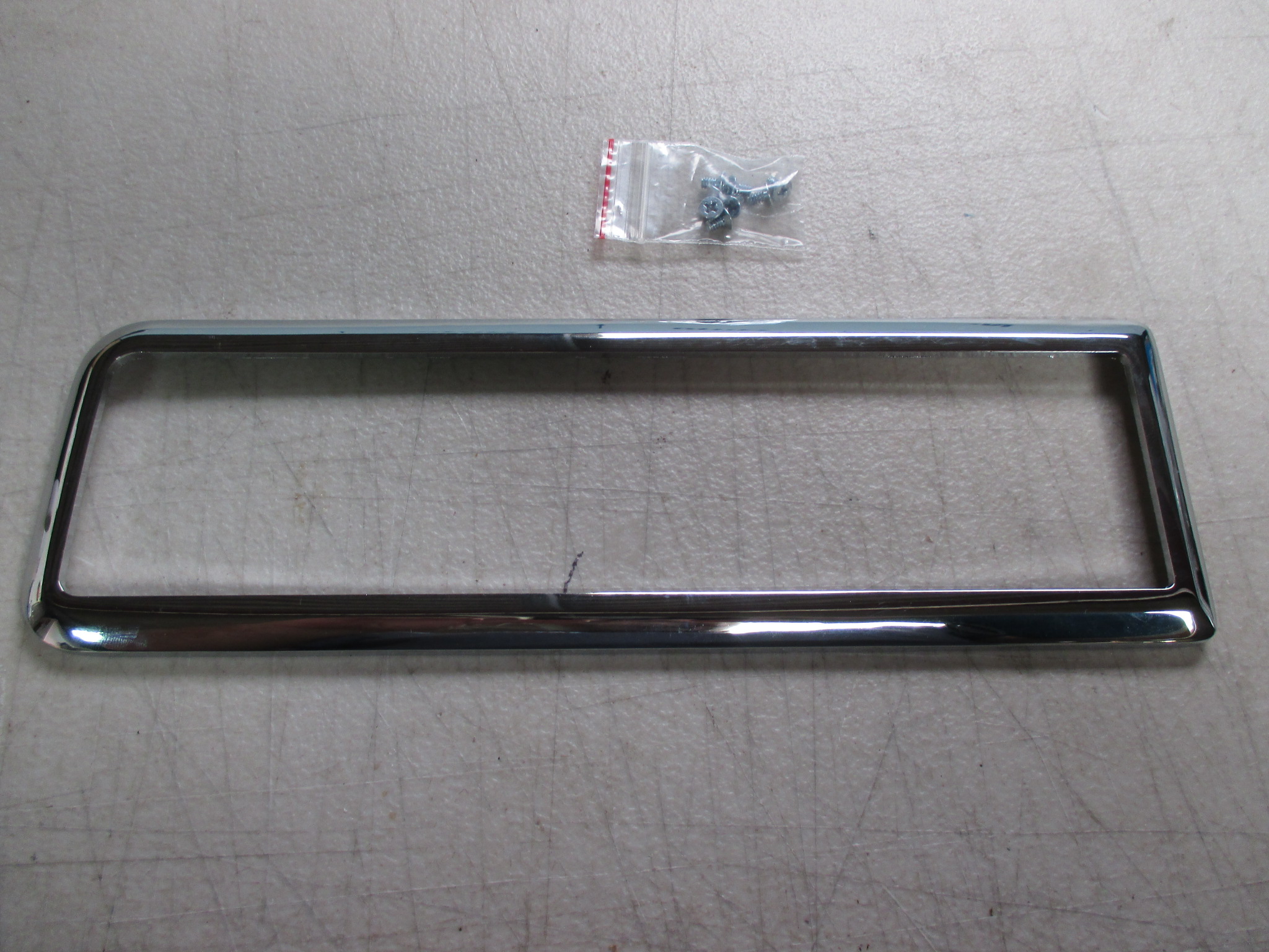 PAIR OF MK1 ESCORT, REAR LIGHT, CHROME SURROUNDS - Image 9