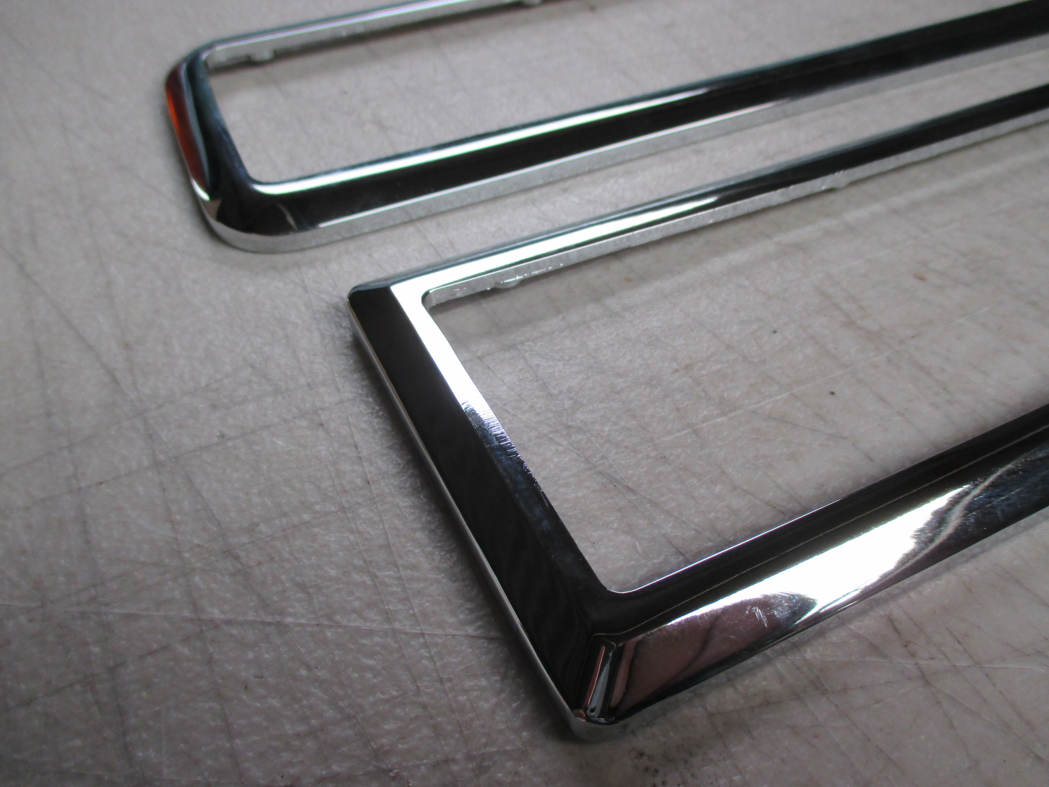 PAIR OF MK1 ESCORT, REAR LIGHT, CHROME SURROUNDS - Image 2