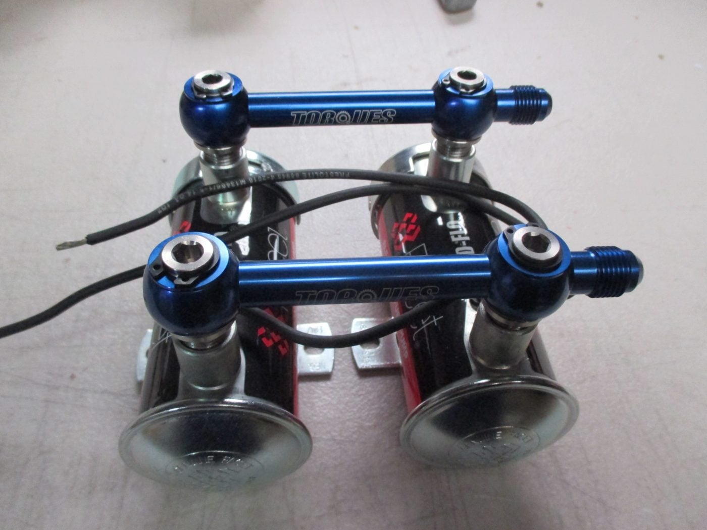 TWIN FACET,RED TOP, GOLD FLO, PUMPS WITH ALLOY LINK PIPE (BLUE)