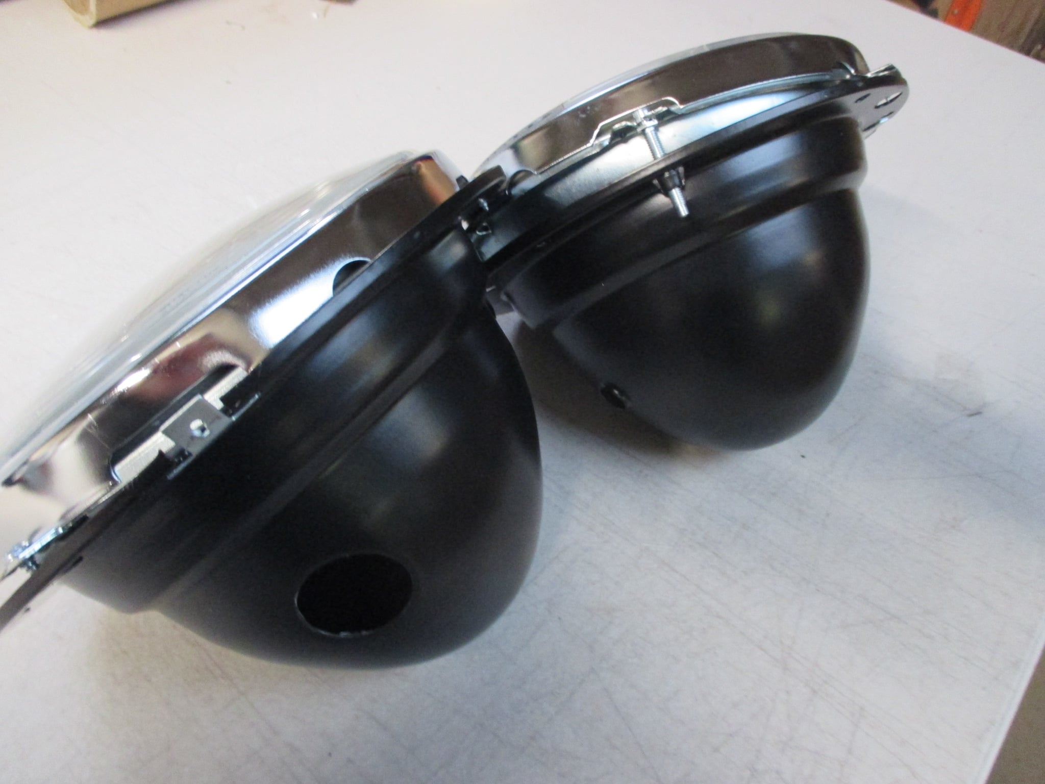 ESCORT MK1, LEFT HAND DRIVE,WIPAC, QUADOPTIC H4 HEADLAMPS/HEADLIGHTS AND BOWLS - Image 3