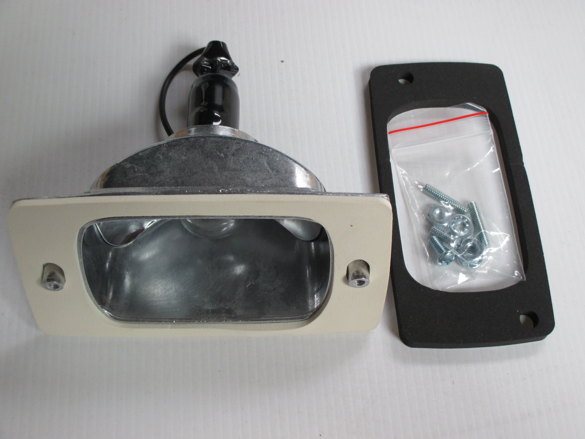 PAIR OF MK1 ESCORT, FRONT INDICATORS,LAMPS,LIGHTS - Image 7