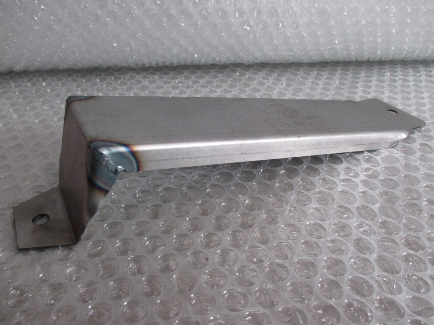 MK1 ESCORT, BRAKE RESERVOIR BRACKET, FOR GIRLING TYPE RESERVOIRS,WITHOUT HOLES