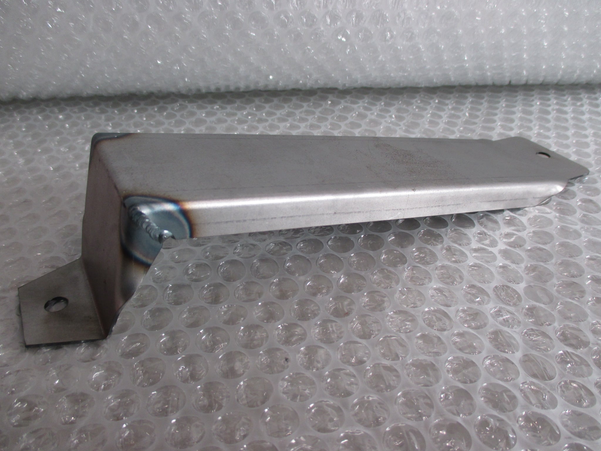 MK1 ESCORT, BRAKE RESERVOIR BRACKET, FOR GIRLING TYPE RESERVOIRS,WITHOUT HOLES
