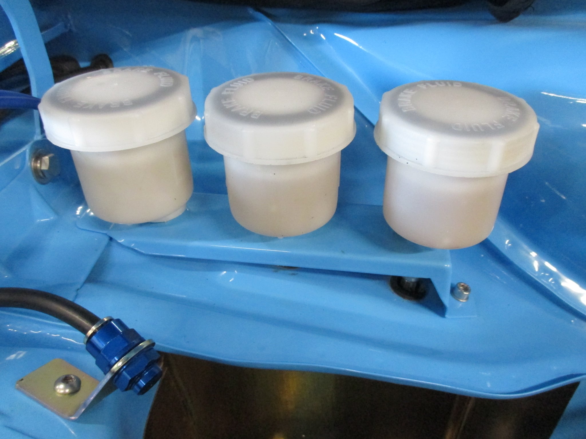 MK1 ESCORT, BRAKE RESERVOIR BRACKET, FOR GIRLING TYPE RESERVOIRS,WITHOUT HOLES - Image 5