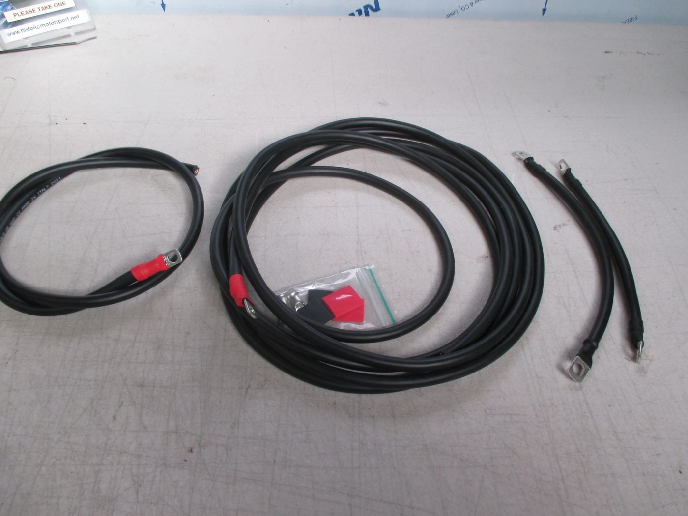 BATTERY RELOCATION KIT / BATTERY CABLE KIT, ALL BLACK CABLE
