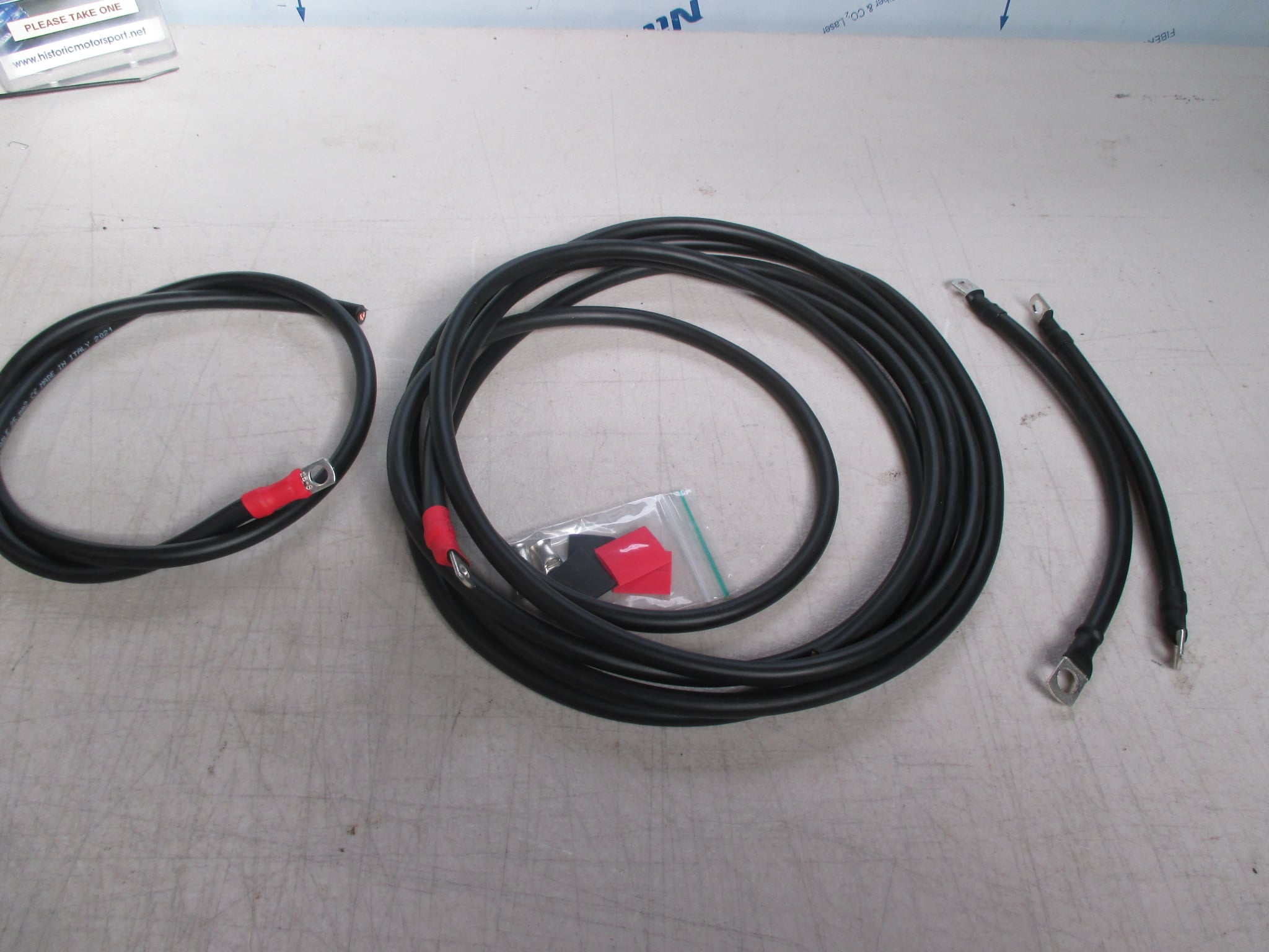 BATTERY RELOCATION KIT / BATTERY CABLE KIT, ALL BLACK CABLE
