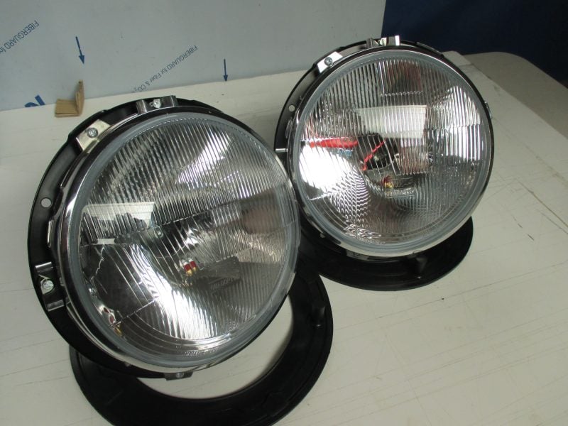 ESCORT MK1, LEFT HAND DRIVE,WIPAC, QUADOPTIC H4 HEADLAMPS/HEADLIGHTS AND BOWLS