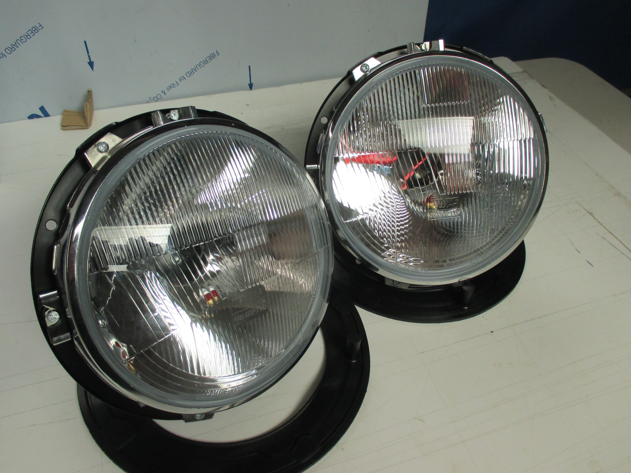 ESCORT MK1, LEFT HAND DRIVE,WIPAC, QUADOPTIC H4 HEADLAMPS/HEADLIGHTS AND BOWLS