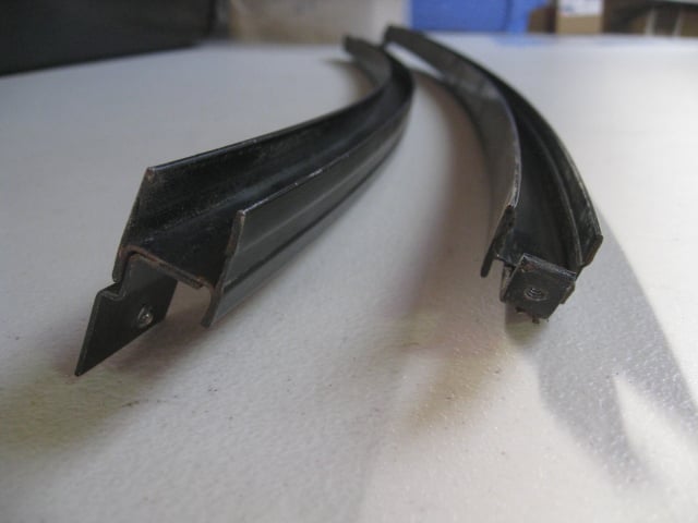 ESCORT MK2, 2 DOOR, FRONT WINDOW CHANNELS - Image 2