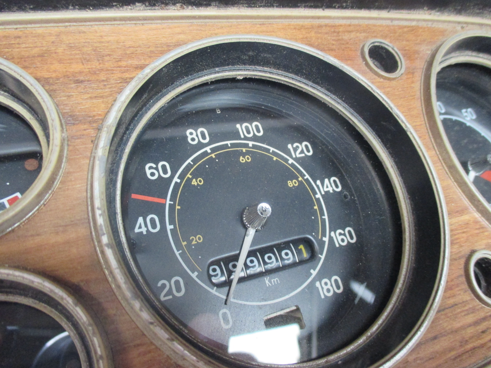 LEFT HAND DRIVE, MK1 ESCORT, 6 DIAL DASH CLOCKS - Image 4