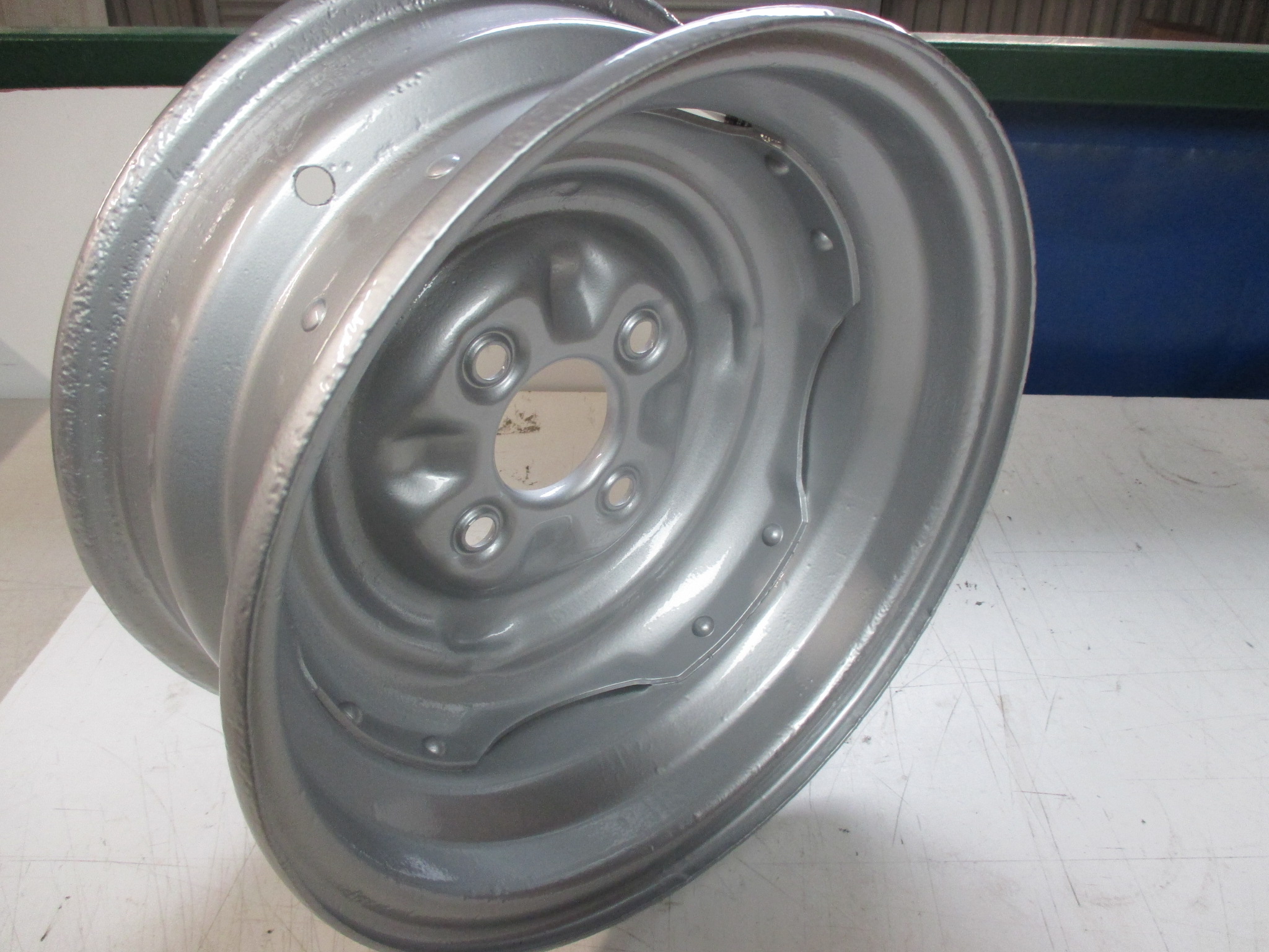 SET OF ORIGINAL 5 1/2J TWIN CAM STEEL WHEELS - Image 9