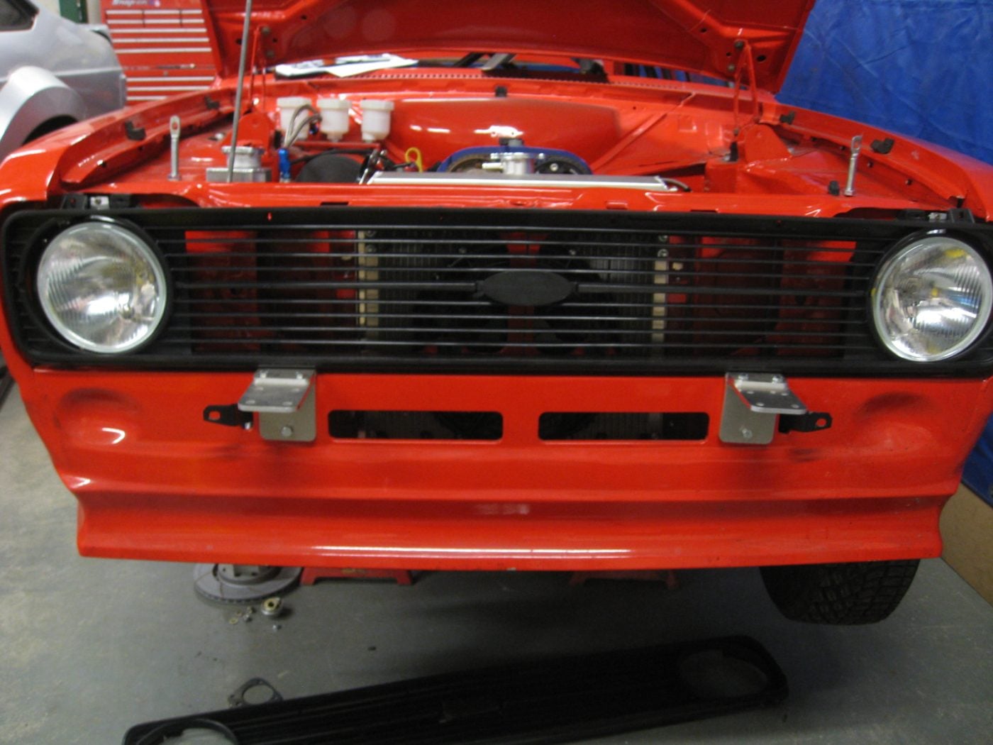 ESCORT MK2, REPRODUCTION, FRONT GRILL, BLUE OVAL TYPE, BLACK