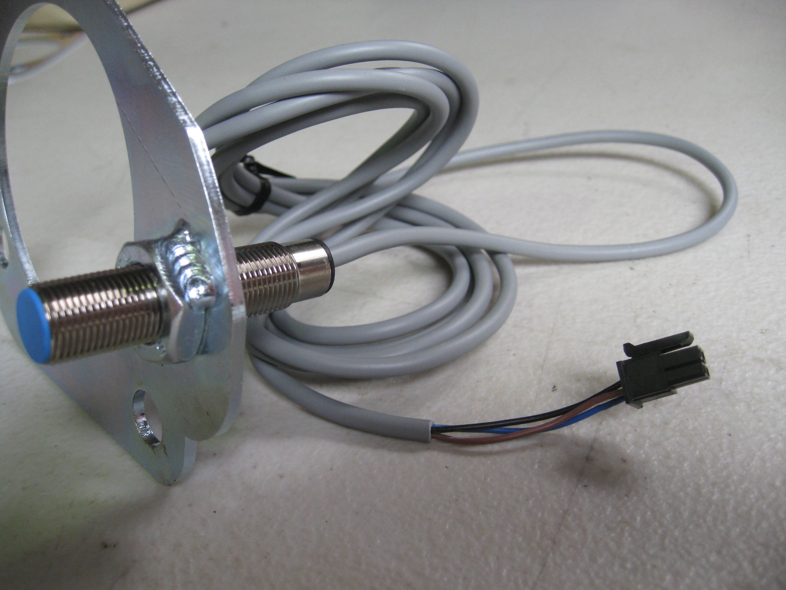 MONIT WHEEL SPEED SENSOR AND BRACKET TO FIT ESCORT STRUT, LEFT HANDSIDE - Image 4