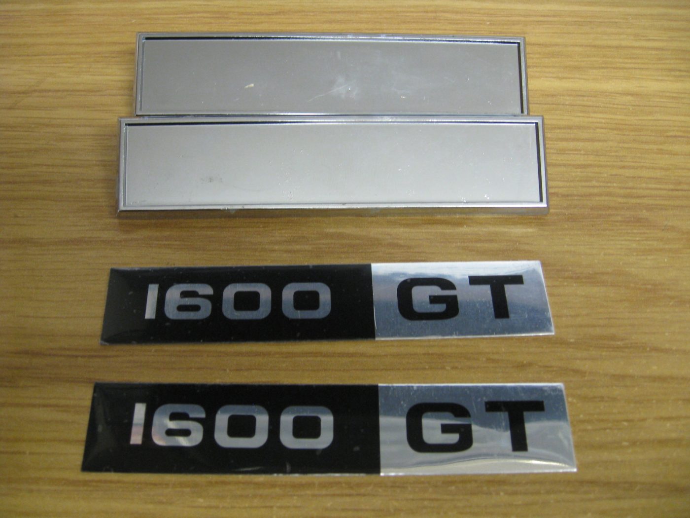 FORD ESCORT MK1, 1600GT,  WING BADGE KIT