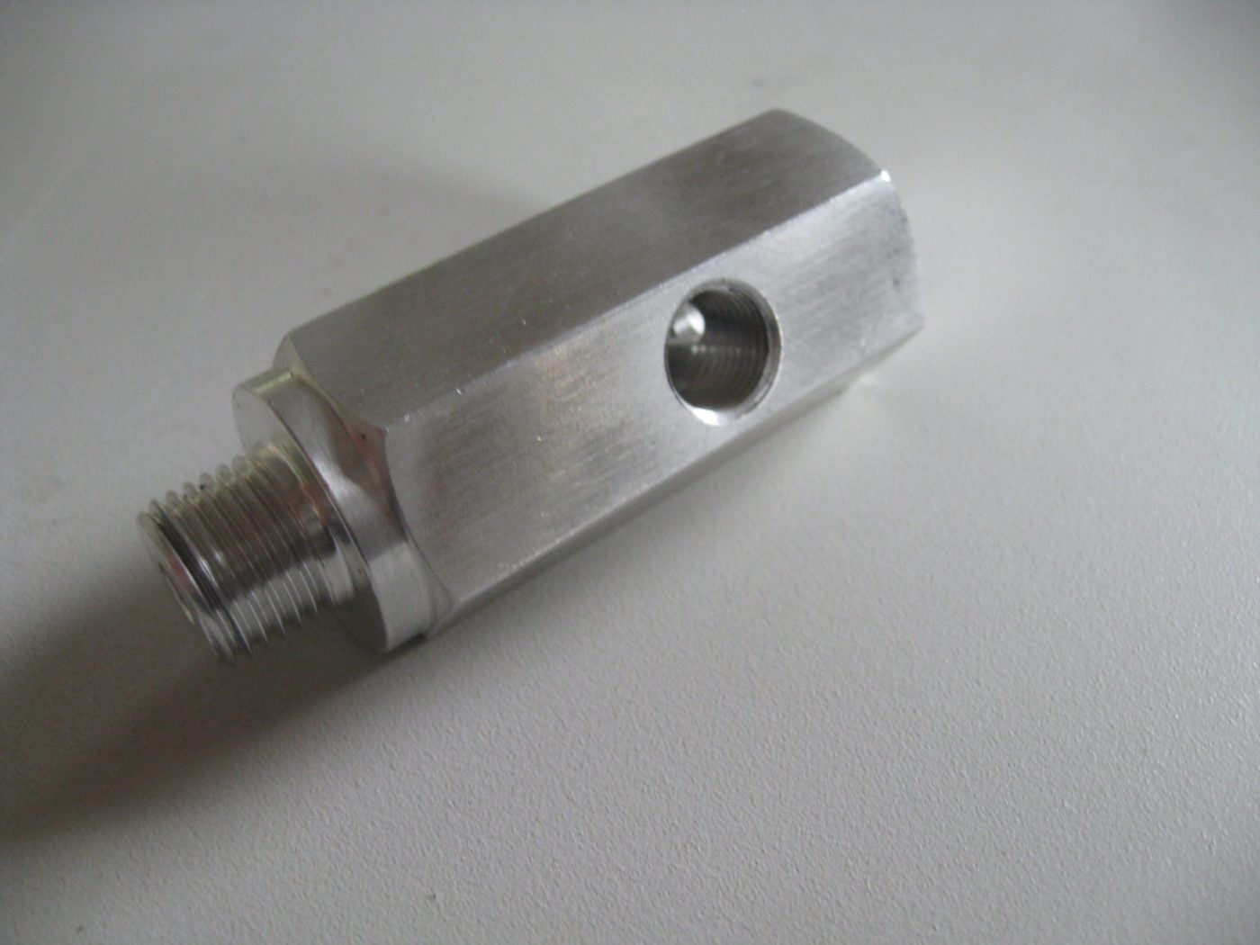 OIL PRESSURE SWITCH / LIGHT, T PIECE