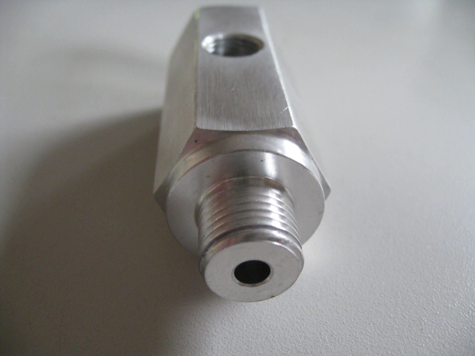 OIL PRESSURE SWITCH / LIGHT, T PIECE - Image 2