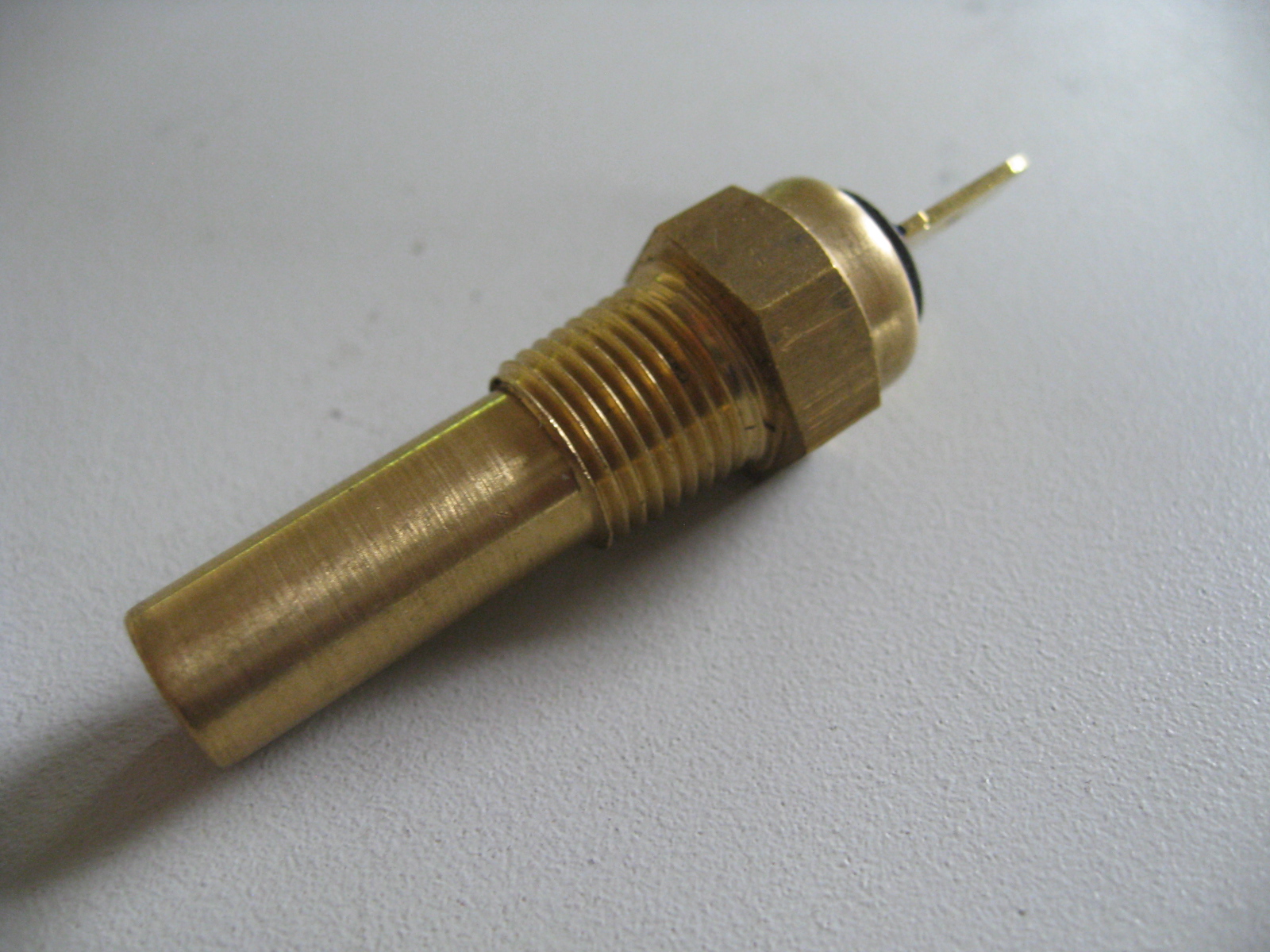 WATER TEMPERATURE SENDER FOR RACETECH GAUGE, 1/8NPT - Image 3