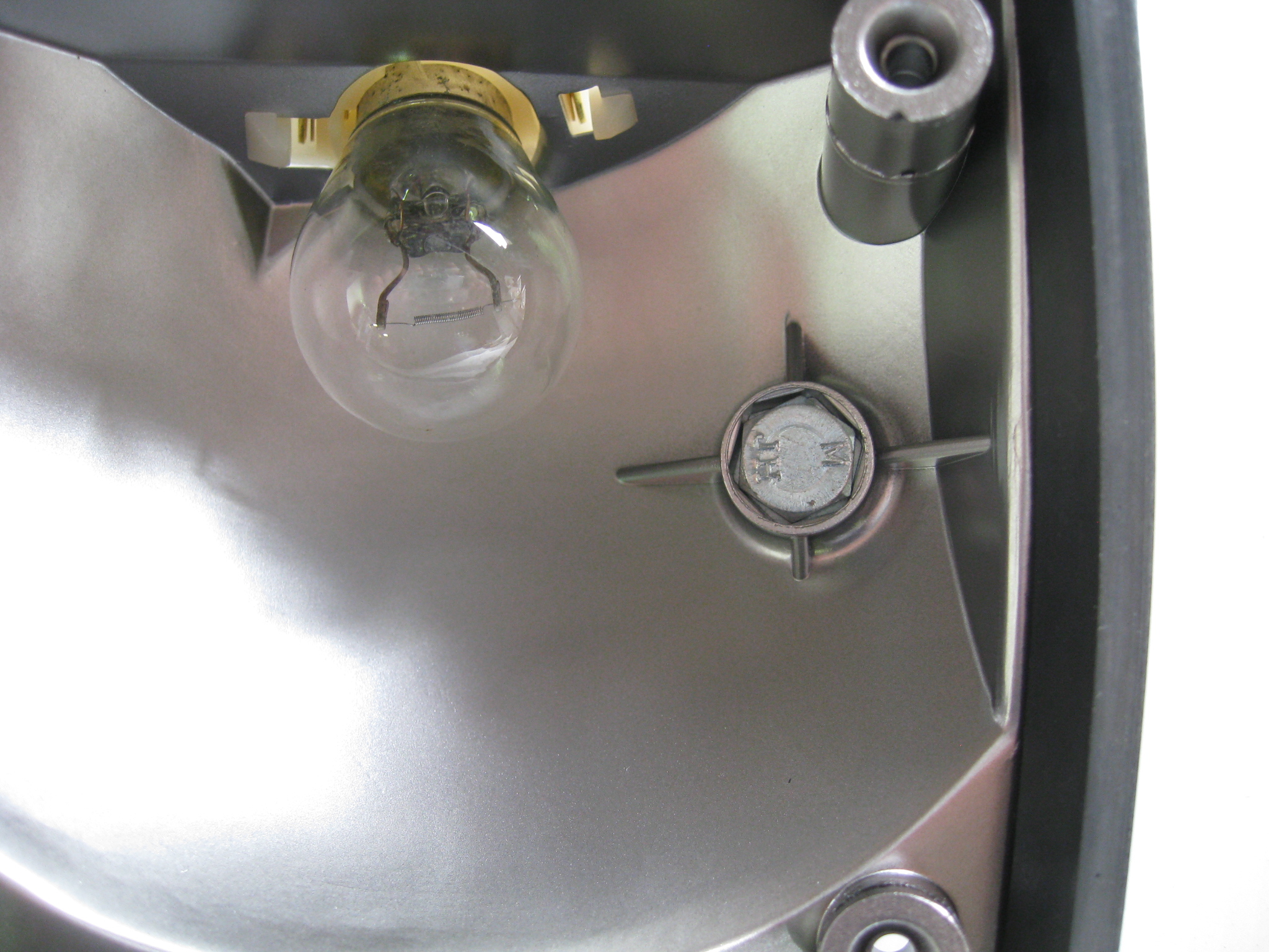 MK2 ESCORT, LEFT HAND REAR LIGHT,LAMP CLUSTER - Image 2