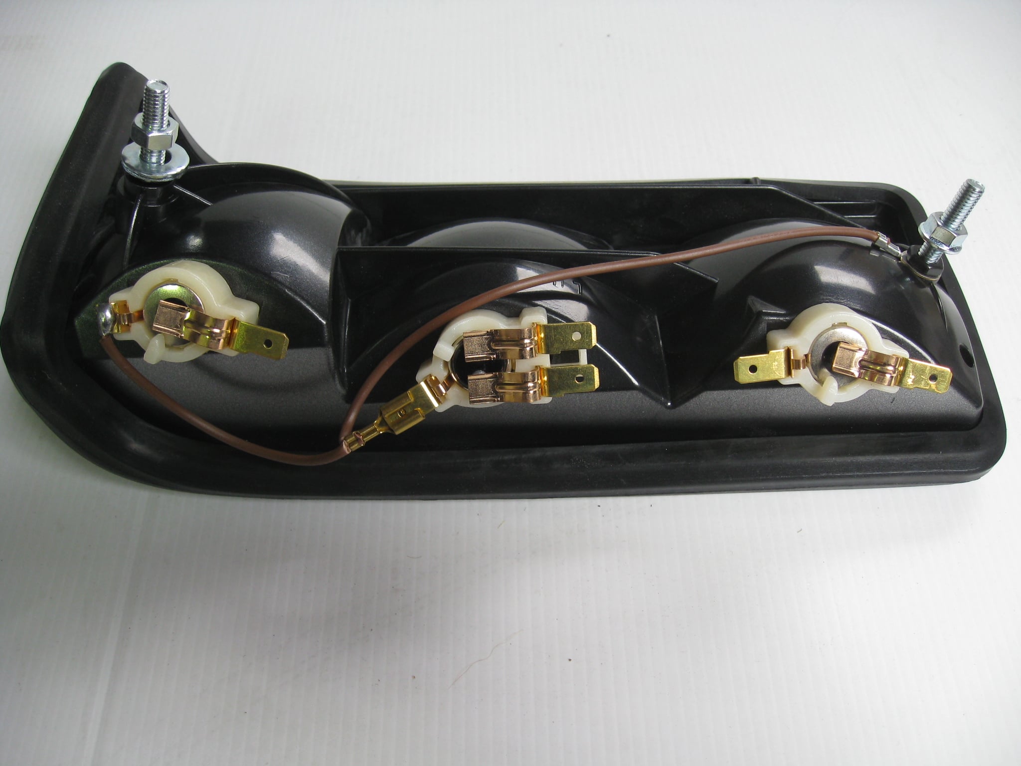 MK2 ESCORT, LEFT HAND REAR LIGHT,LAMP CLUSTER - Image 5