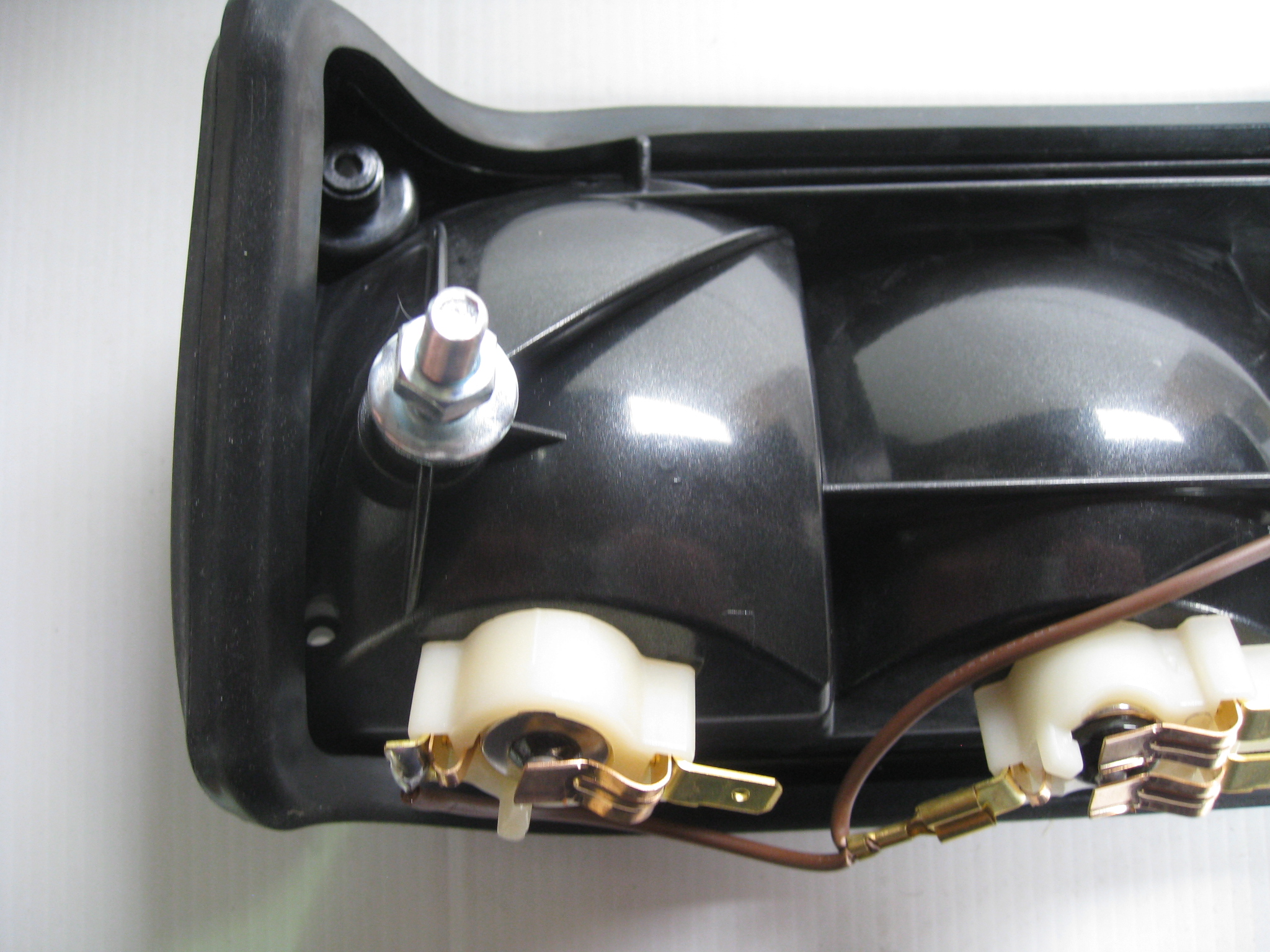 MK2 ESCORT, LEFT HAND REAR LIGHT,LAMP CLUSTER - Image 4