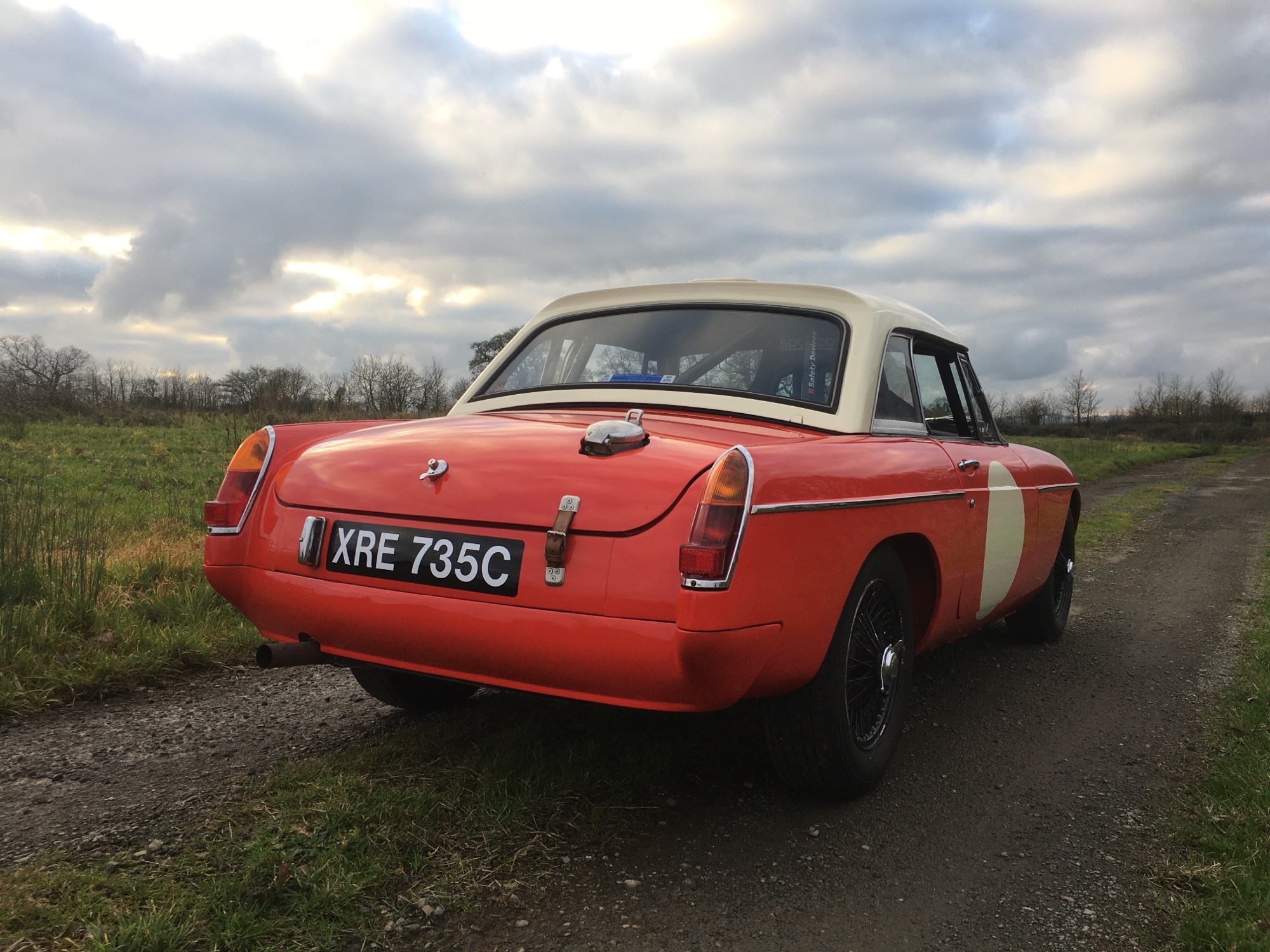 1965 MGB RALLY CAR - Image 9