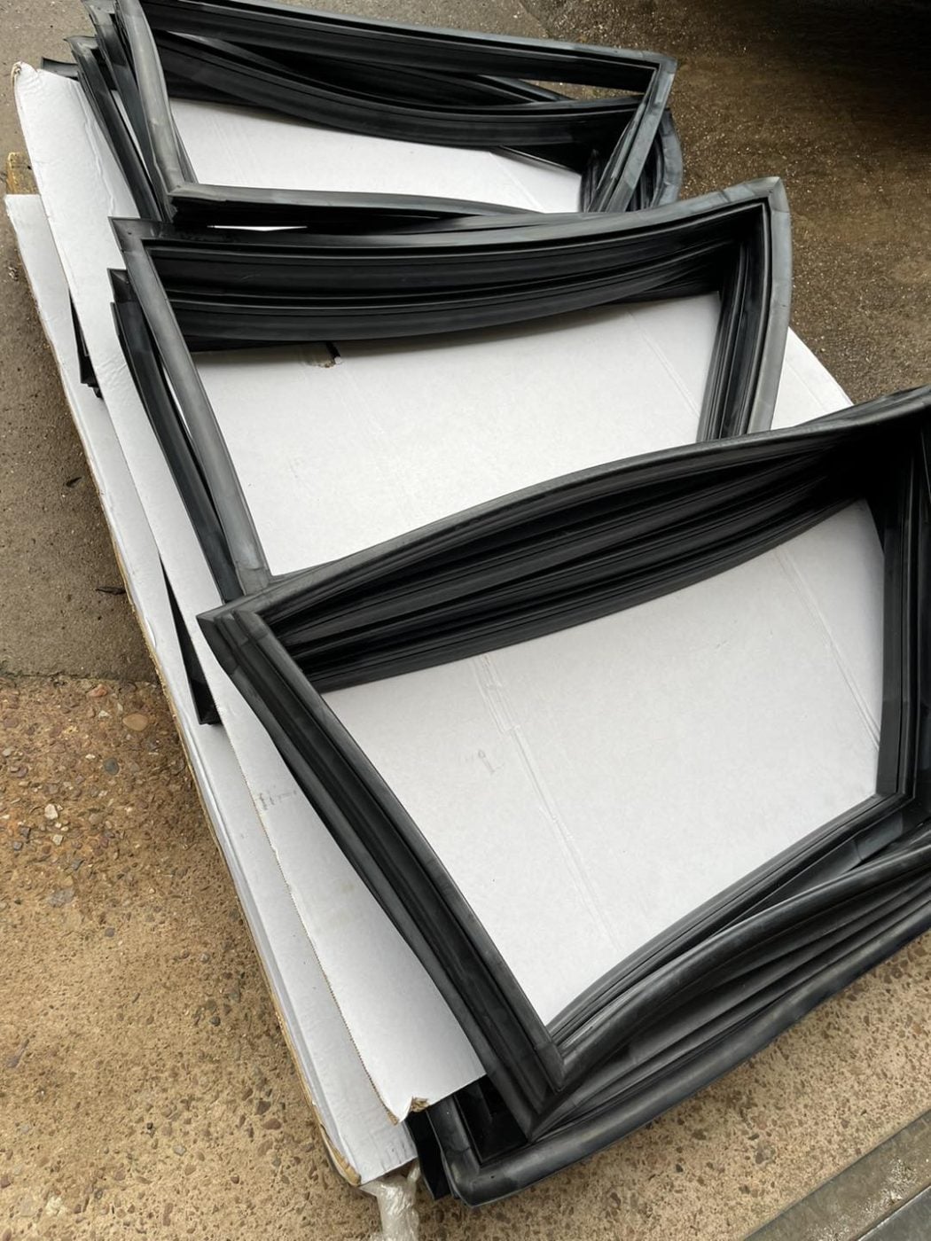 MK1 CORTINA, 2 DOOR, REAR QUARTER, REAR SIDE, WINDOW RUBBERS