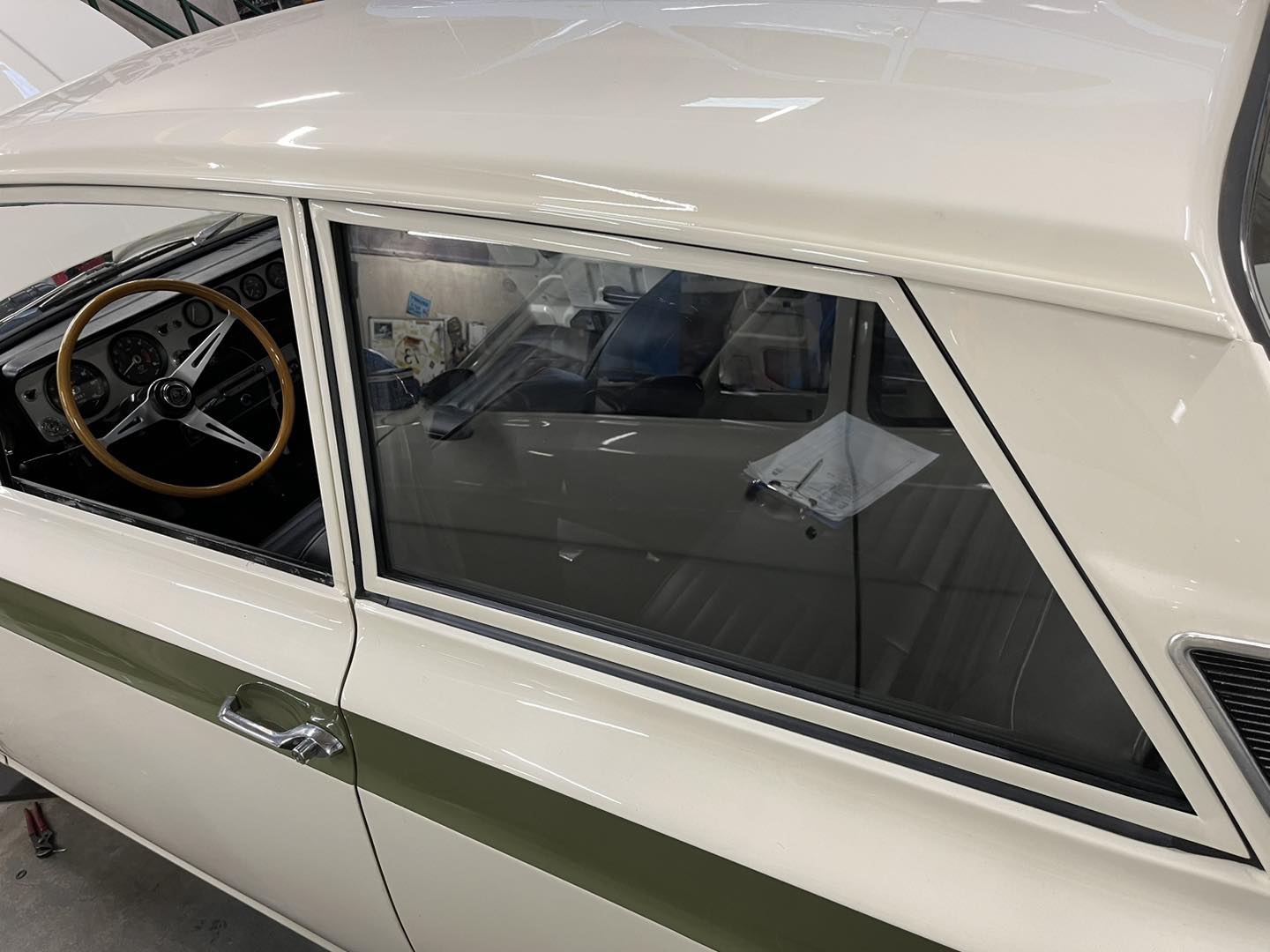 MK1 CORTINA, 2 DOOR, REAR QUARTER, REAR SIDE, WINDOW RUBBERS - Image 3