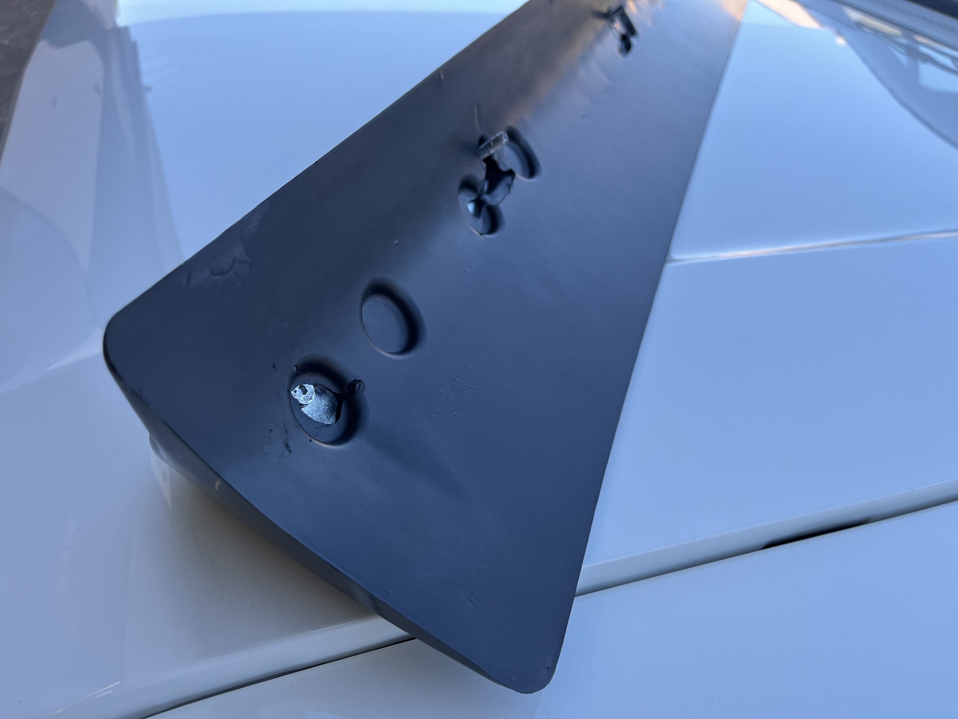MK2 ESCORT, REPRODUCTION RUBBER REAR SPOILER, - Image 2