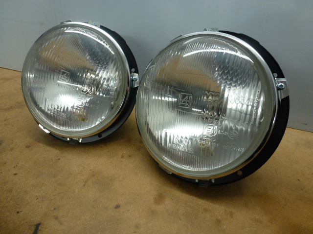 FORD ESCORT MK1,H4 HEADLAMPS/HEADLIGHTS AND BOWLS - Image 6