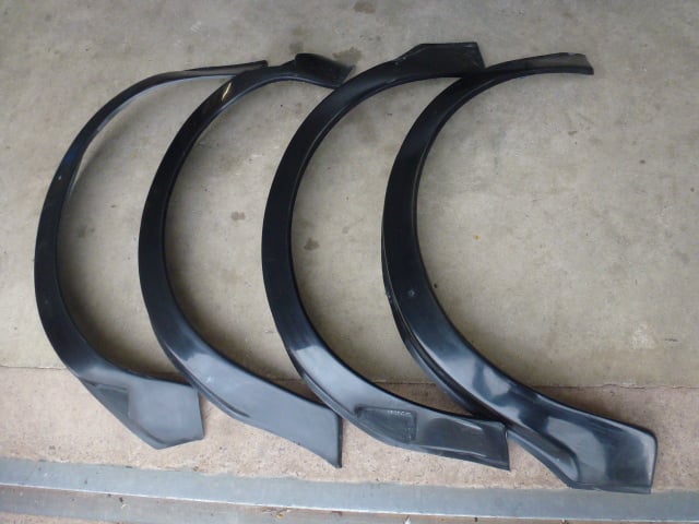 GROUP 2 FIESTA MK1, WIDE FIBREGLASS ARCHES WITH BUMPER CUT OUTS - Image 7