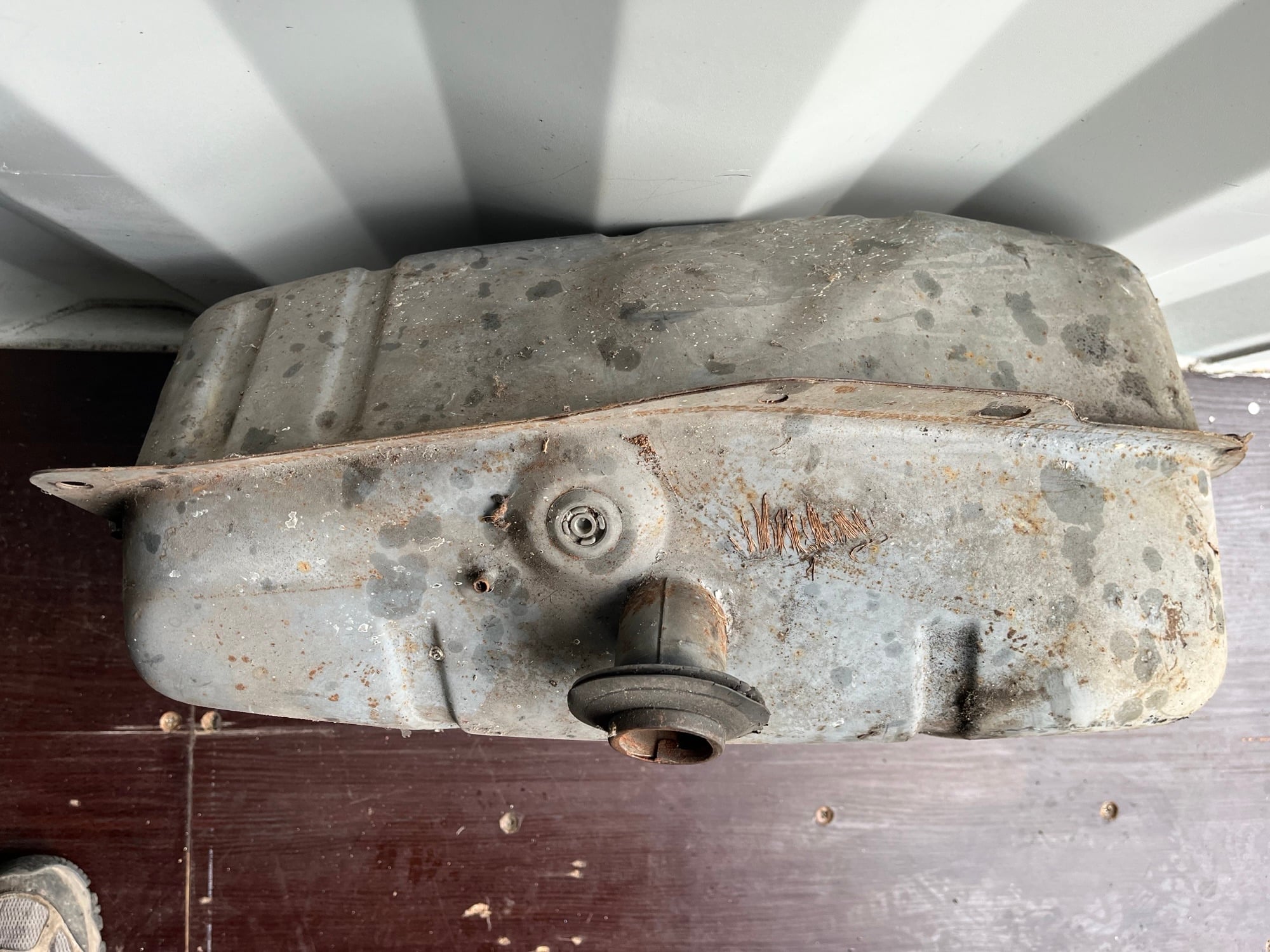 USED, EARLY MK1 ESCORT, STANDARD FUEL TANK - Image 4
