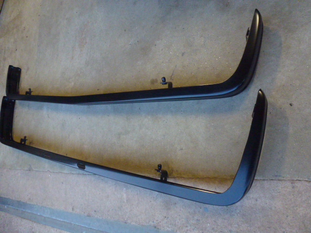 PAIR OF MK1 FIESTA, BLACK BUMPERS, - Image 4