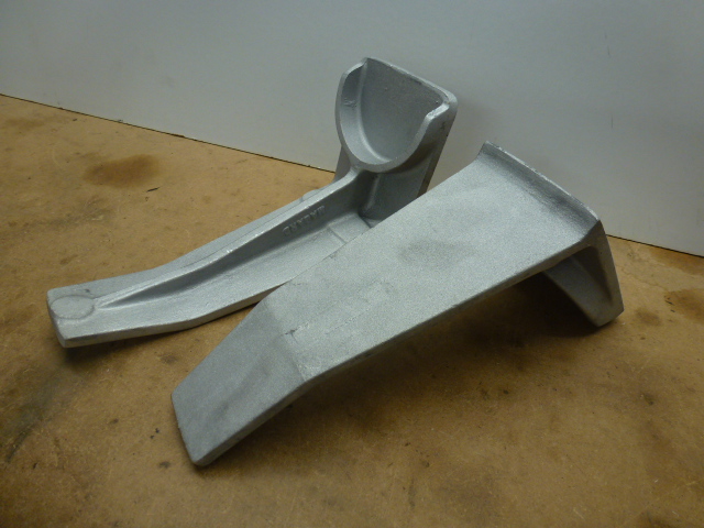 MK1 ESCORT, REPRODUCTION, MAGARD TYPE LAMP BRACKETS - Image 3