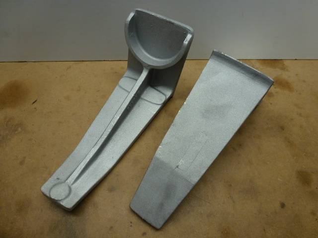 MK1 ESCORT, REPRODUCTION, MAGARD TYPE LAMP BRACKETS - Image 2