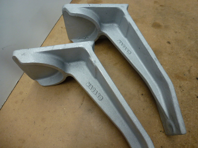 MK1 ESCORT, REPRODUCTION, MAGARD TYPE LAMP BRACKETS - Image 5