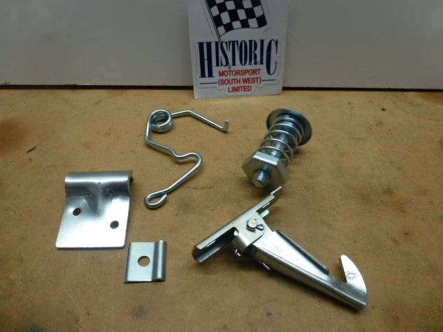 MK1 ESCORT, BONNET LATCH SET
