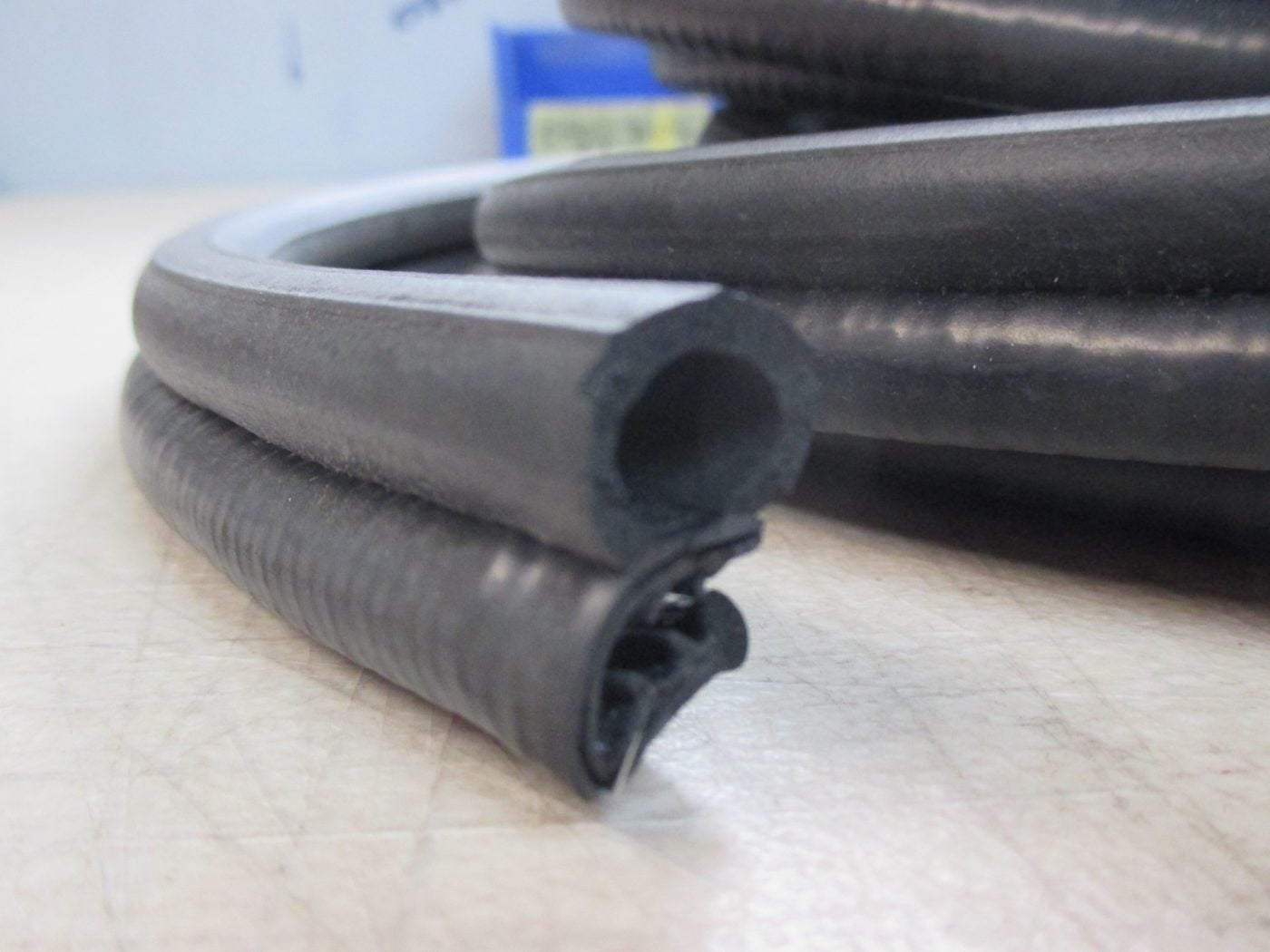 PAIR OF ESCORT MK1 SLIM FITTING DOOR SEALS