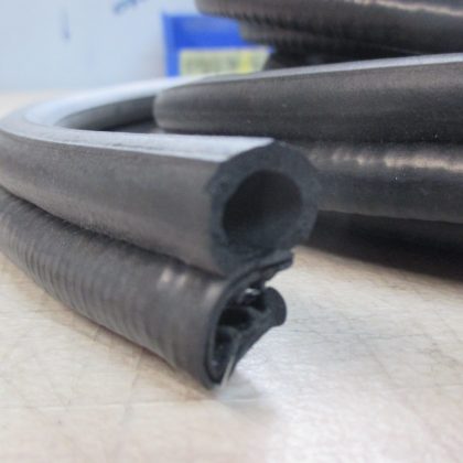 PAIR OF ESCORT MK1 SLIM FITTING DOOR SEALS