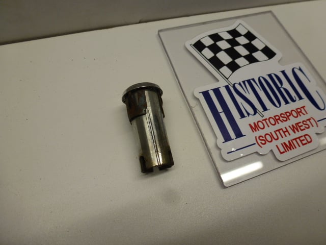 MK1 ESCORT, HAZARD WARNING LIGHT BULB HOUSING - Image 2