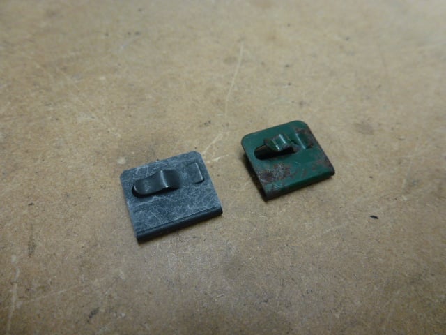 FORD ESCORT MK1, INNER DOOR WINDOW WEATHER STRIP RETAINING CLIPS,