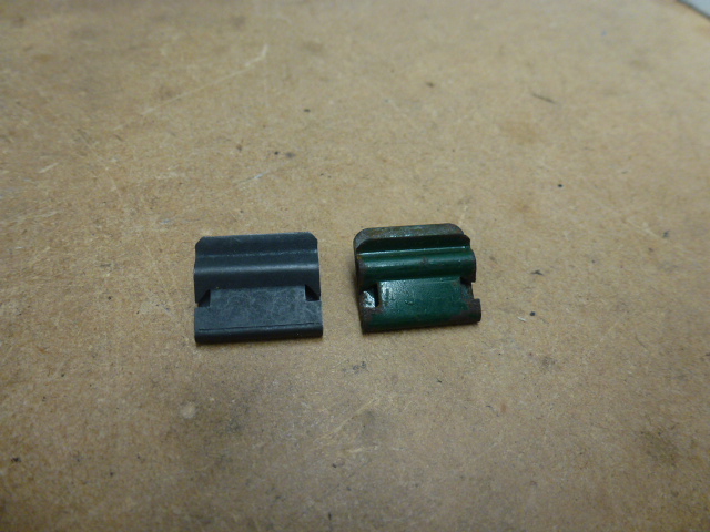 FORD ESCORT MK1, INNER DOOR WINDOW WEATHER STRIP RETAINING CLIPS, - Image 2