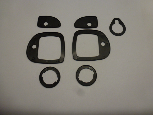 MK1 ESCORT DOOR HANDLE AND LOCK GASKETS