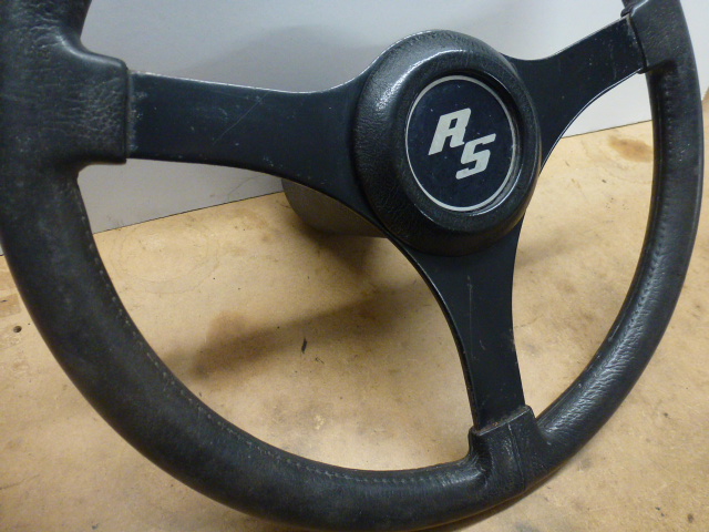 MK1 ESCORT RS 2000 STEERING WHEEL WITH CENTRE CAP