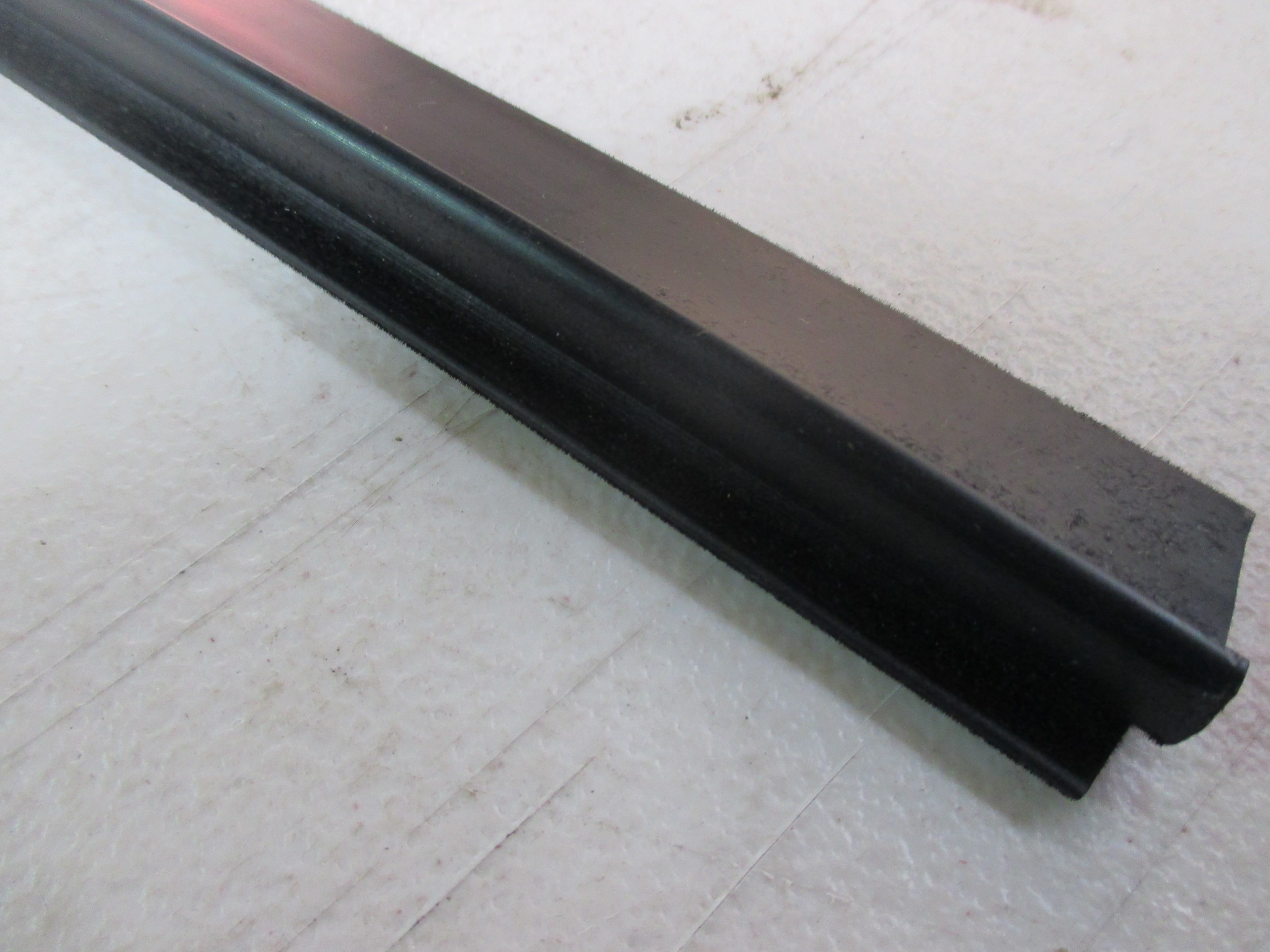 MK2 ESCORT, 2 DOOR, INNER DOOR WINDOW SEALS , EXTRA LONG - Image 4