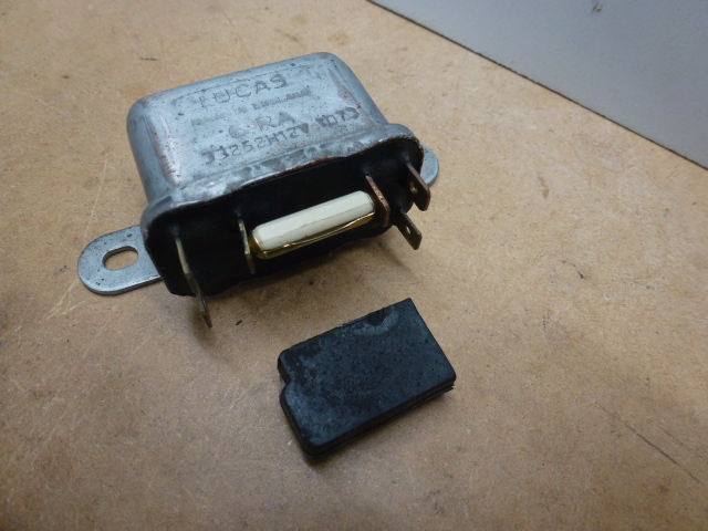 LUCAS 6RA RELAY, FUSE COVER