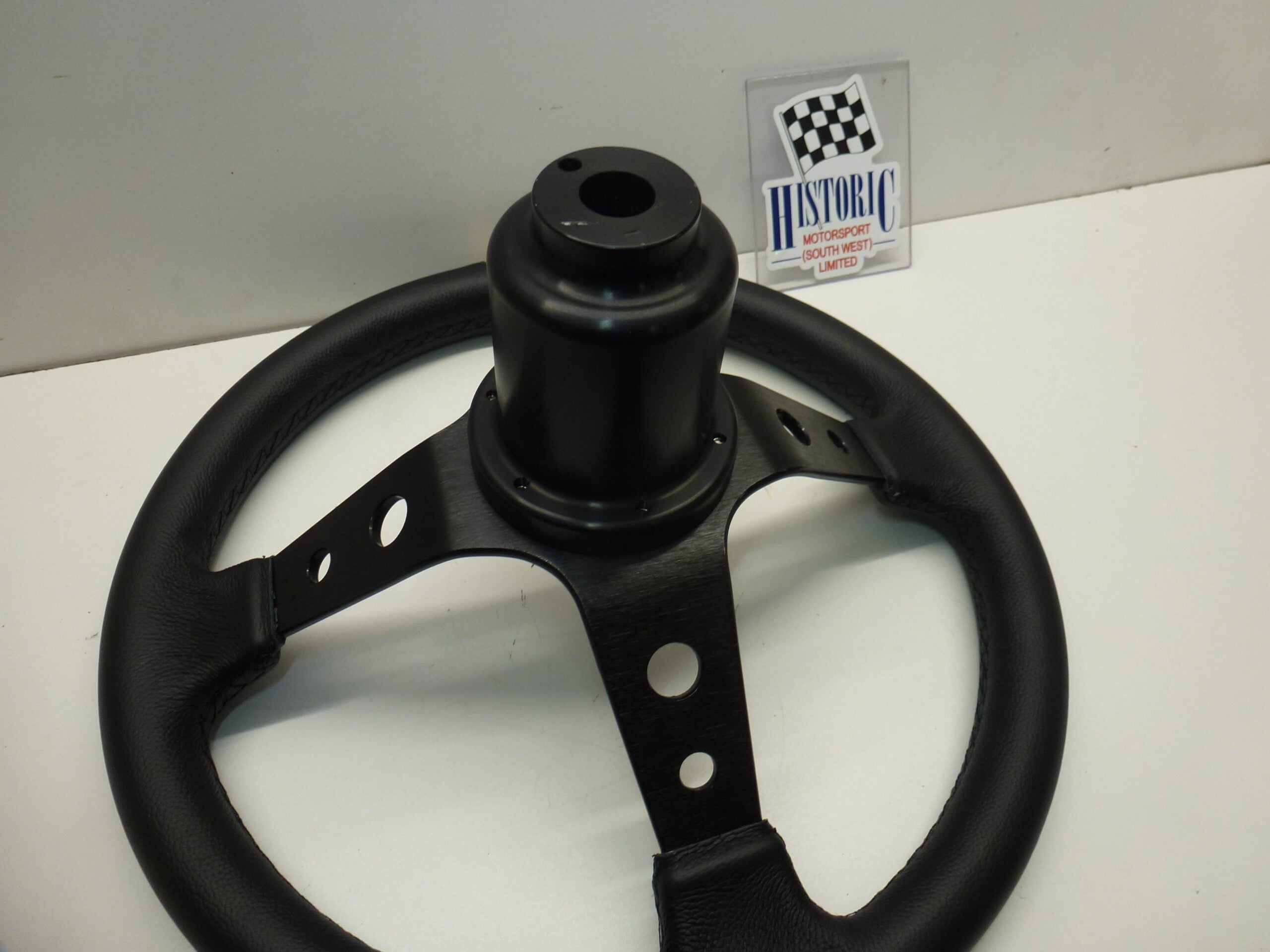 MK2 ESCORT, 350mm LEATHER RIMMED RALLY STEERING WHEEL - Image 3